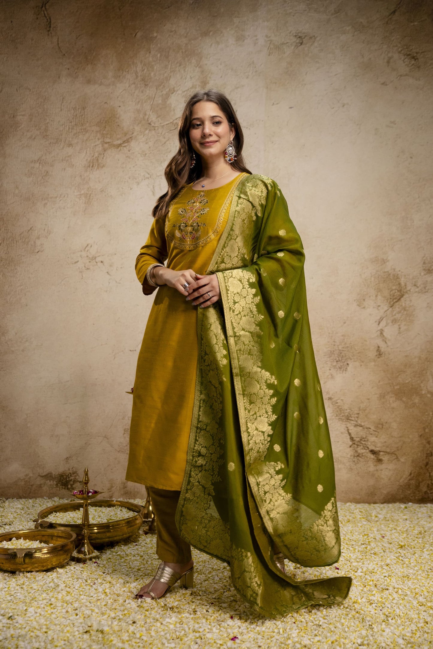 Women's Lavender & Mustard Yellow Embroidered Vetican Kurta Pant Set with Banarasi Dupatta | Festive Ethnic Wear